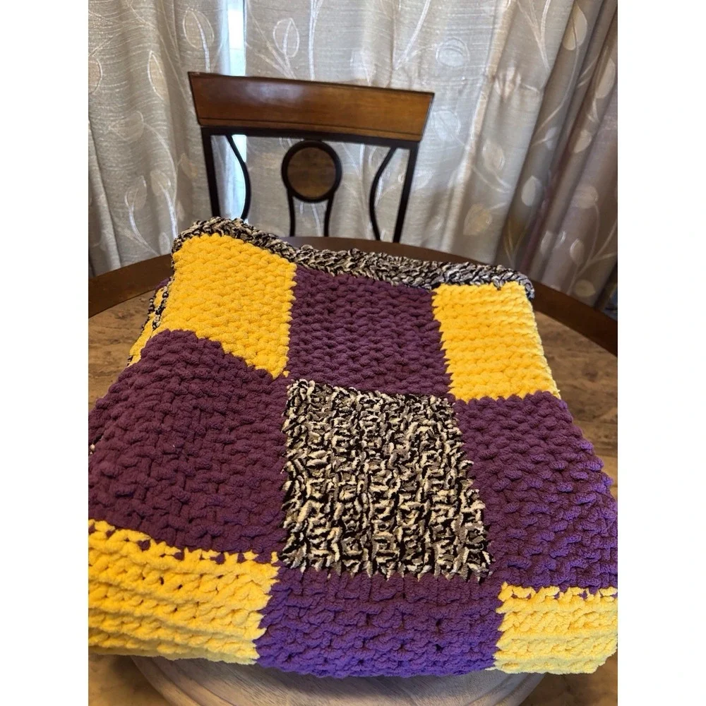Crochet Handmade Afghan Lap Cover Perfect For Vikings Games 48